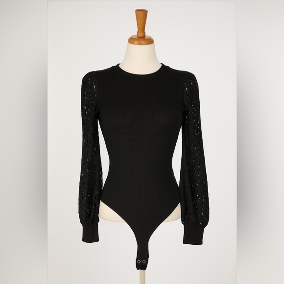 Chic Black Lace Sleeve Bodysuit - Picture 1 of 9